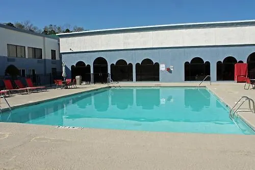 Cottonwood Suites Savannah Hotel & Conference Center Pooler