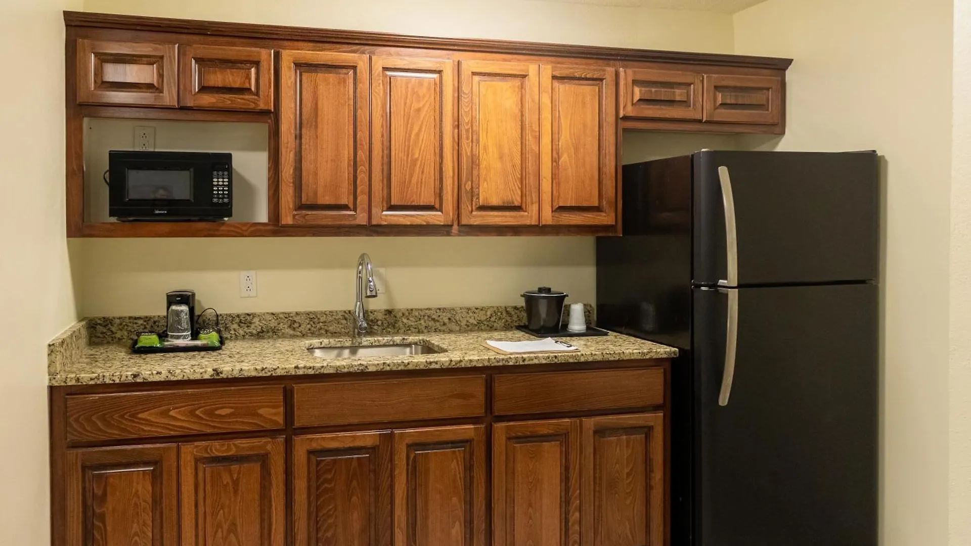 ***  Cottonwood Suites Savannah Hotel & Conference Center Pooler Estados Unidos