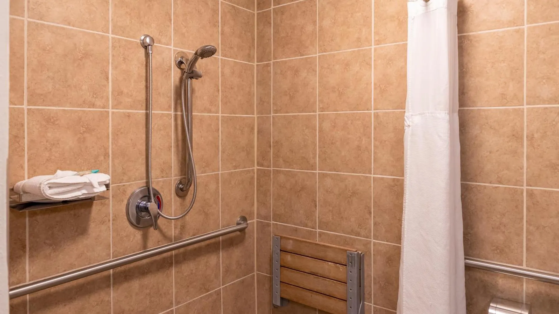 Cottonwood Suites Savannah Hotel & Conference Center Pooler