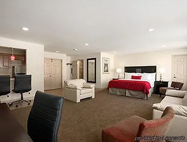 Cottonwood Suites Savannah Hotel & Conference Center Pooler Estados Unidos