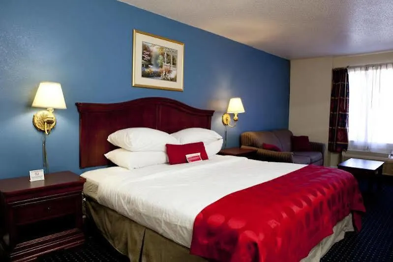 Cottonwood Suites Savannah Hotel & Conference Center Pooler 3*,  Estados Unidos